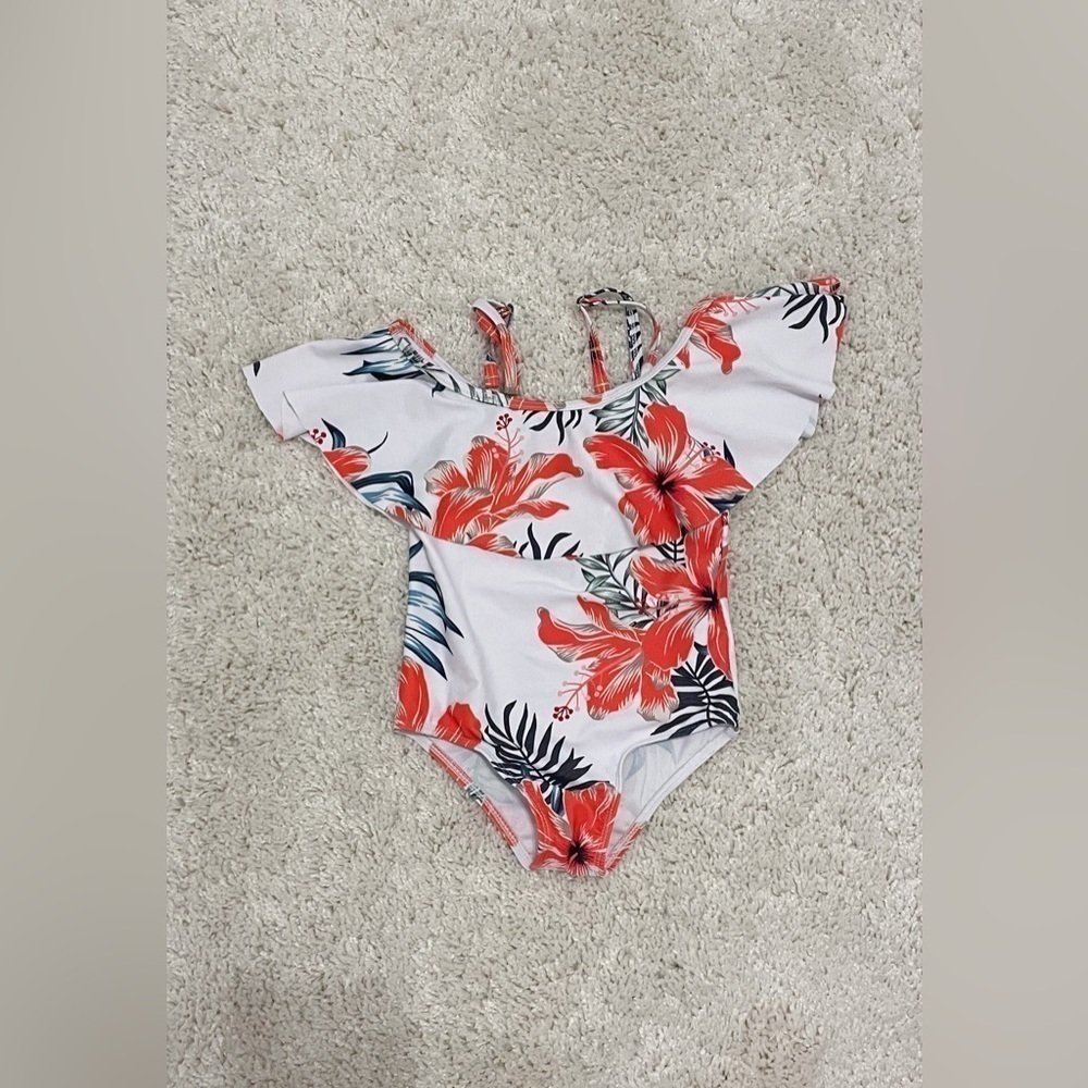 Girls One Piece Hibiscus Flower Swimsuit, Size 5/6